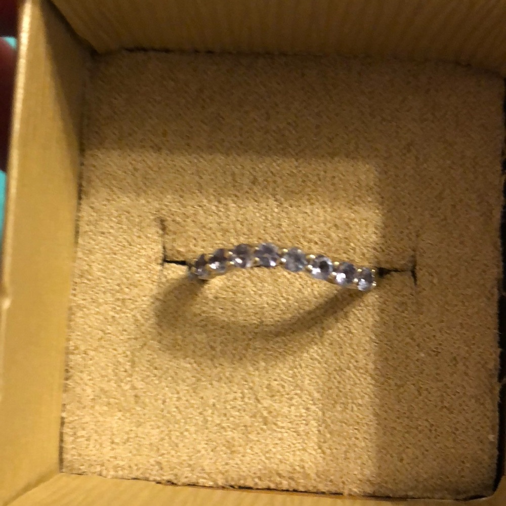 Beautiful Tanzanite ring